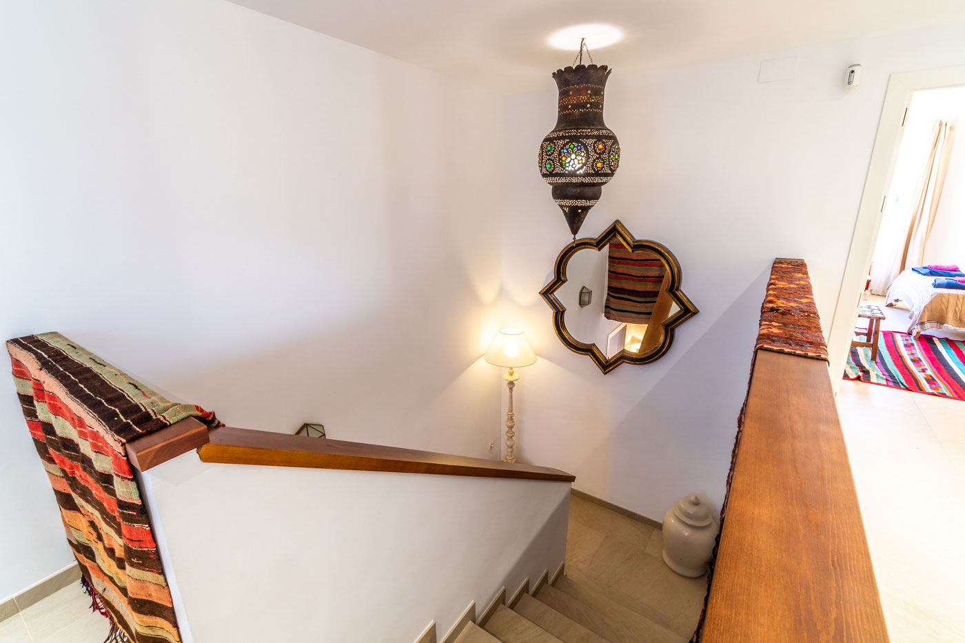 Escaleras al 1er piso